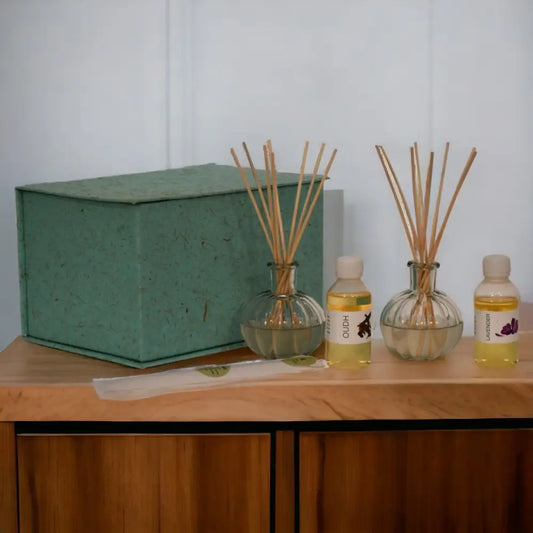 Green fabric storage box for the Amia Diffuser Set with Lavender & Oudh scents